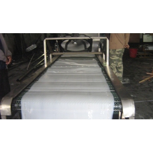 清遠(yuǎn)陽(yáng)山的何先生購(gòu)買500型河粉機(jī)